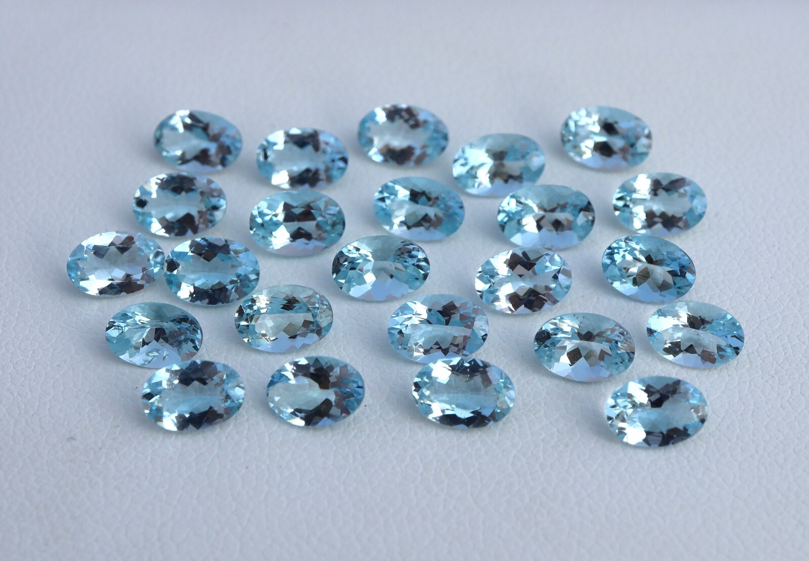 6×4 mm Eye Clean Natural Medium Blue Aquamarine Oval Cut Gemstone Nice Luster