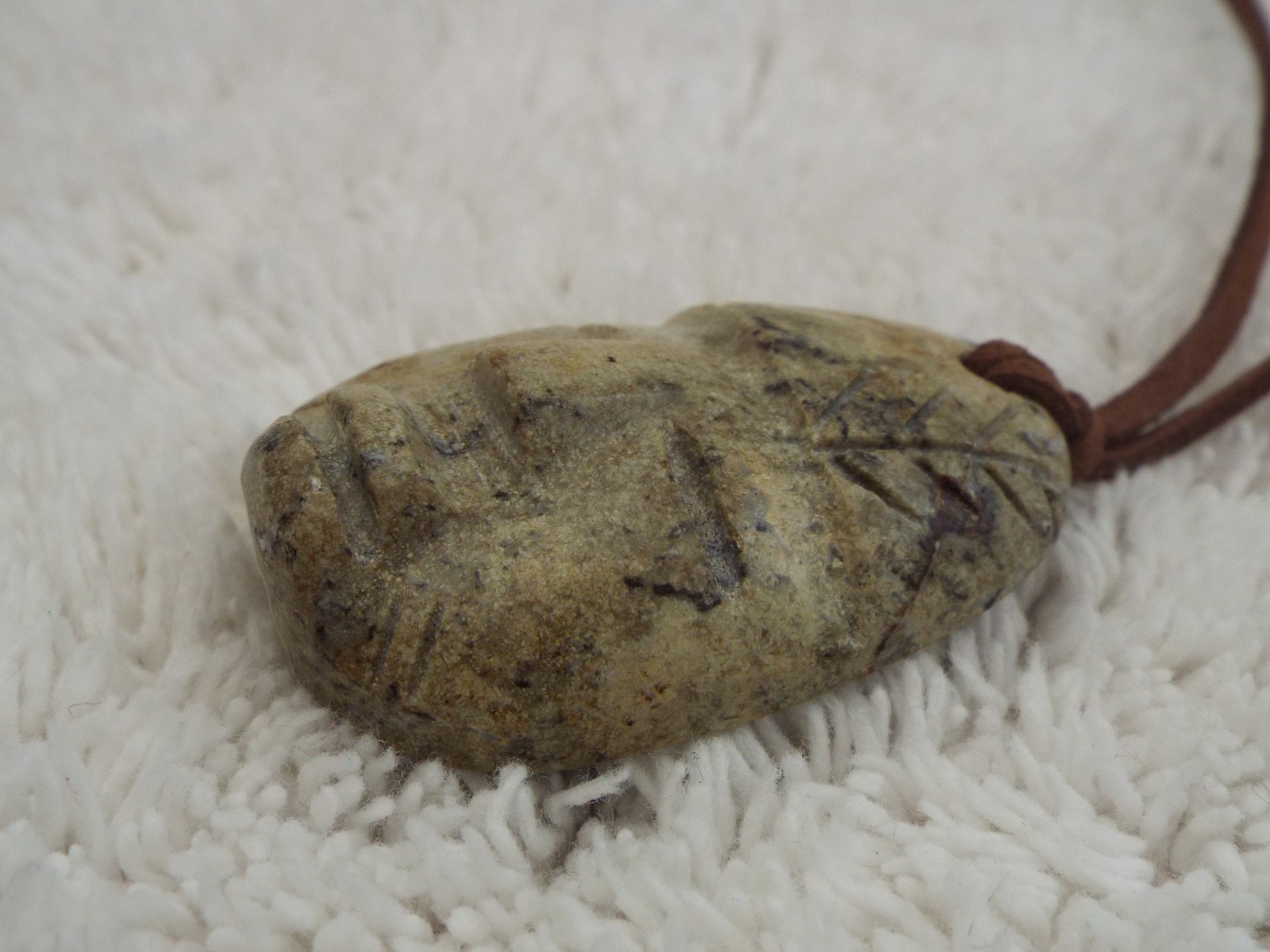 Carved Face Picture Jasper Pendant Necklace (B23)