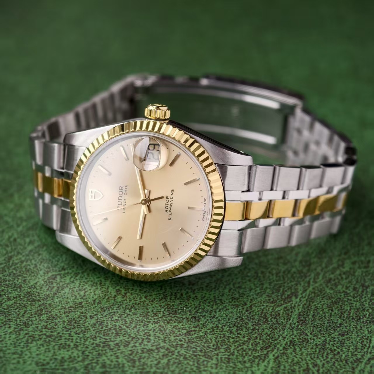 Tudor Champagne Dial Prince Date 74033 Men’sWatch Automatic 34mm Champagne Scale