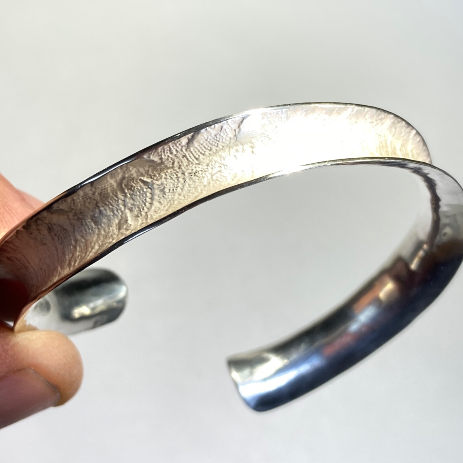 Artist Concave Cuff Bangle Bracelet Sterling Silver 13g Vintage 2 1/8 in ID i77