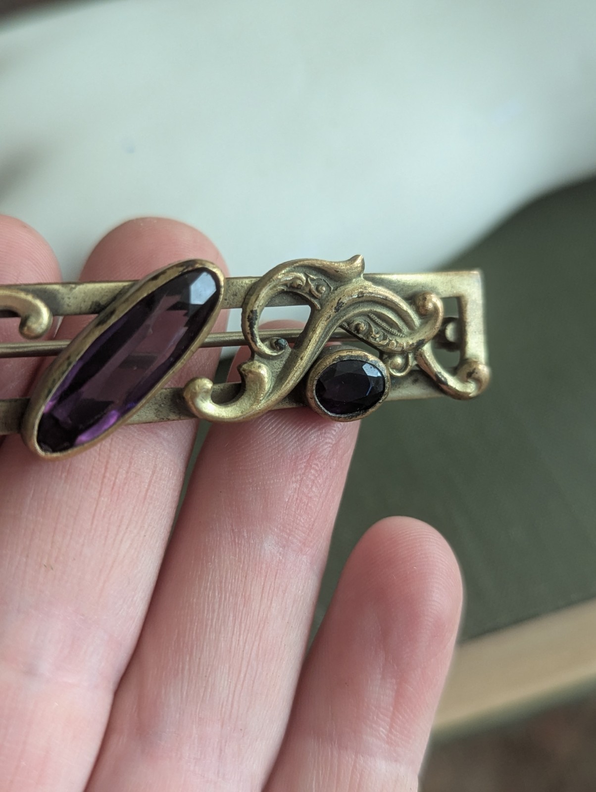 Edwardian Art Nouveau Gold Tone Floral brooch Faux Amethyst Stone Large C Clasp
