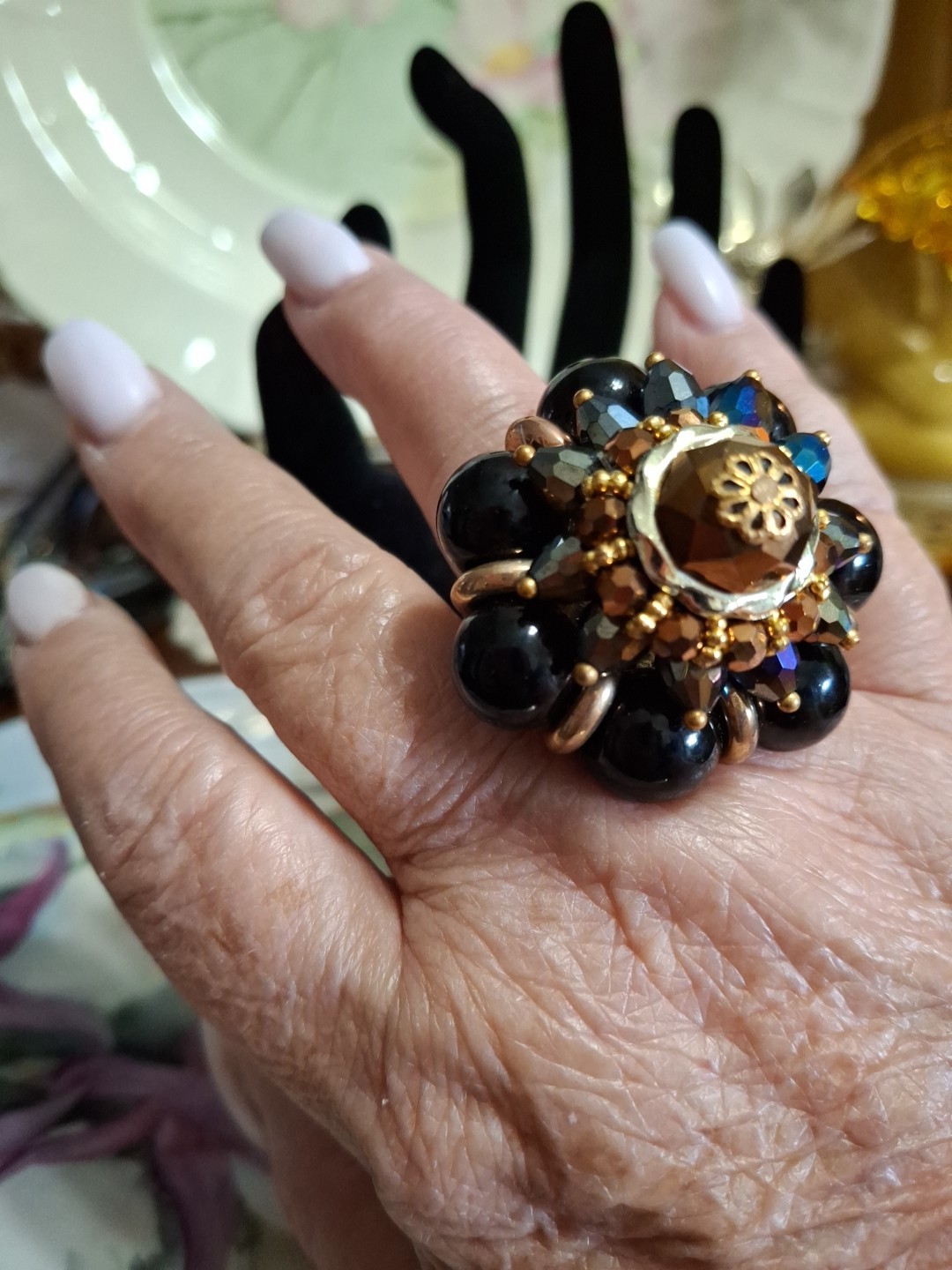 Large Domed Statement Stretch Cocktail Ring Blk Gold Purple Blue Rhinestones