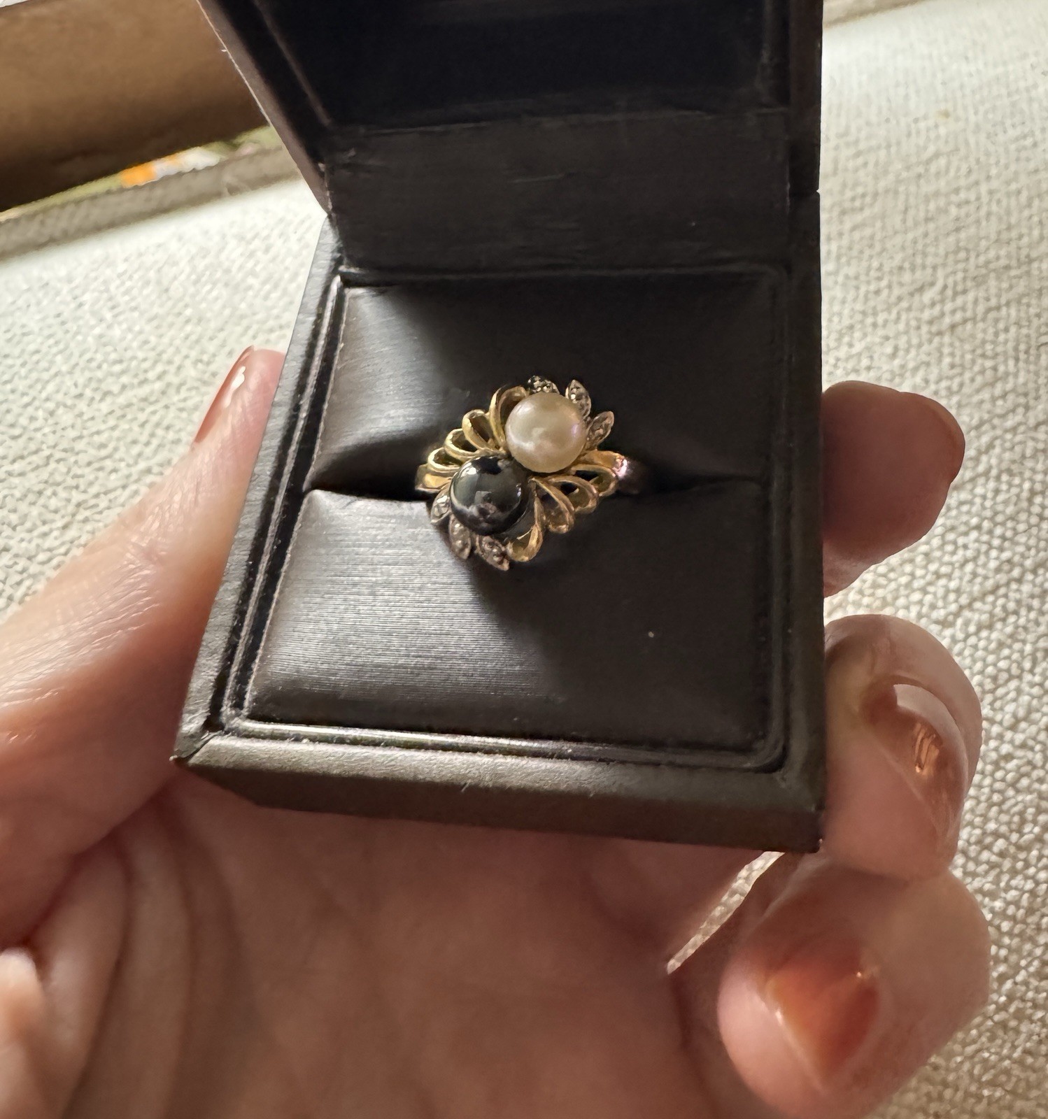 Solid 10K 10Kt Yellow Gold Pearl Diamond Women’s Band Ring Size 6.75