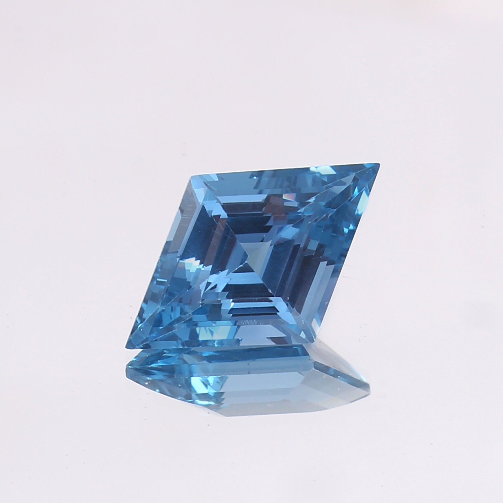 20×13 MM AAA Excellent Top Quality Natural Aquamarine Kite Cut Loose Gemstone
