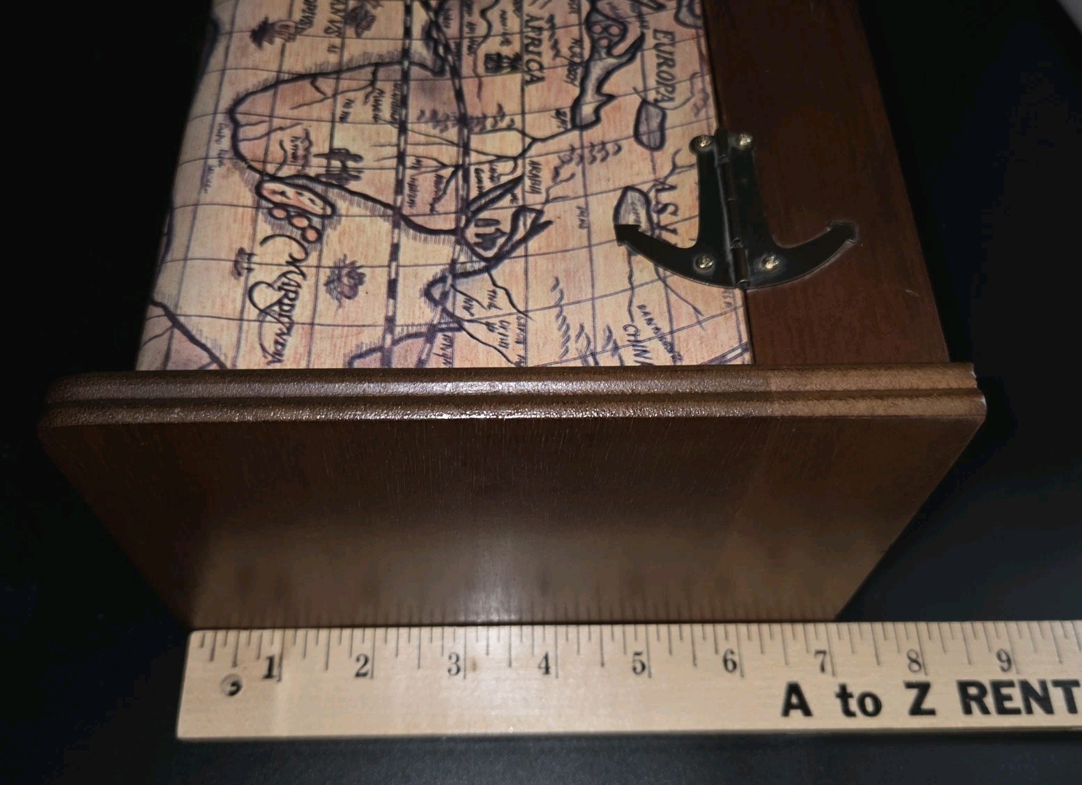 Vintage Wooden Valet Storage Box W/ Lid And 1 Drawer, World Map – Travel Themed