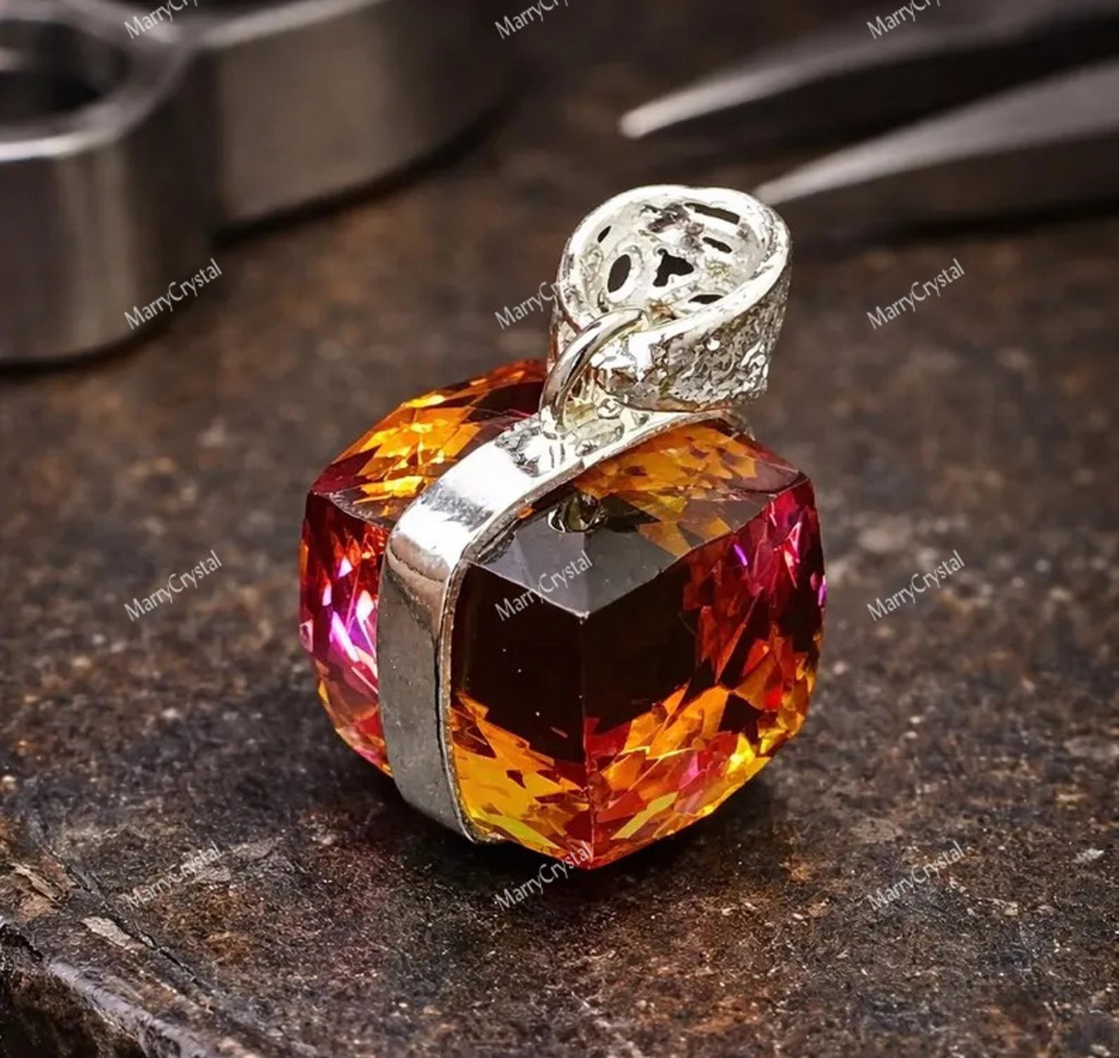 70 Ct Lightshift Pendant Color Changing Zultanite Glass Cube Cut Loose Gemstone