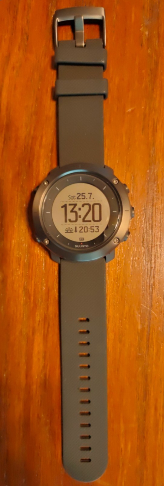 Suunto Traverse Graphite Gray Men’s Watch – SS022226000 – OW151