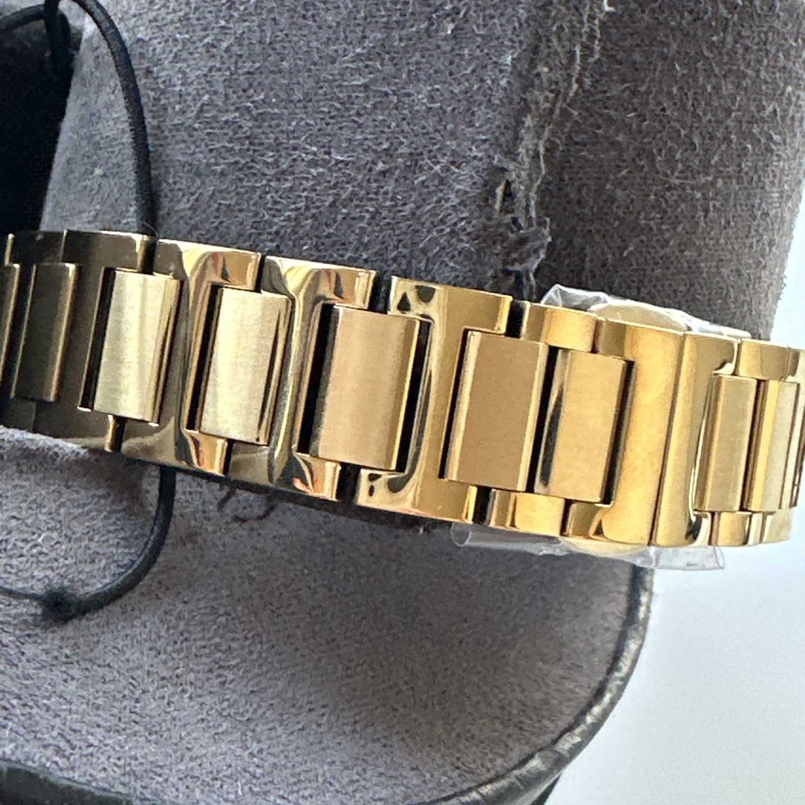 Bulova Men’s Modern Slim Movement Quartz Gold Stainless Steel Watch 41 MM 97A183