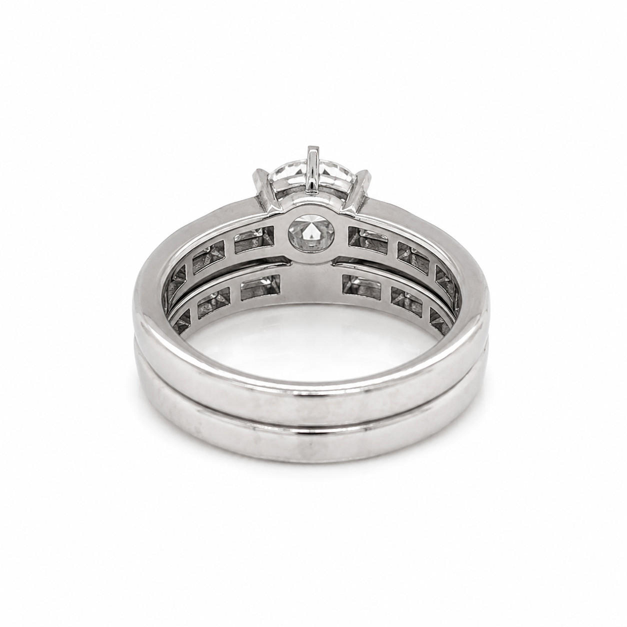 Natural Diamond 1.55 Carat G Color VS Clarity Vintage Platinum Ring