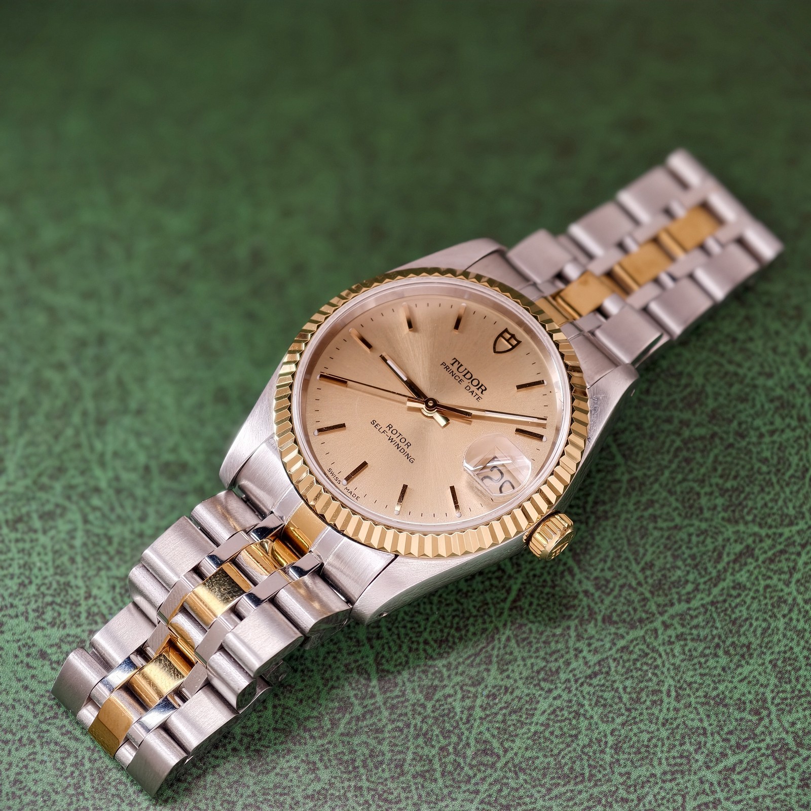 Tudor Champagne Dial Prince Date 74033 Men’sWatch Automatic 34mm Champagne Scale