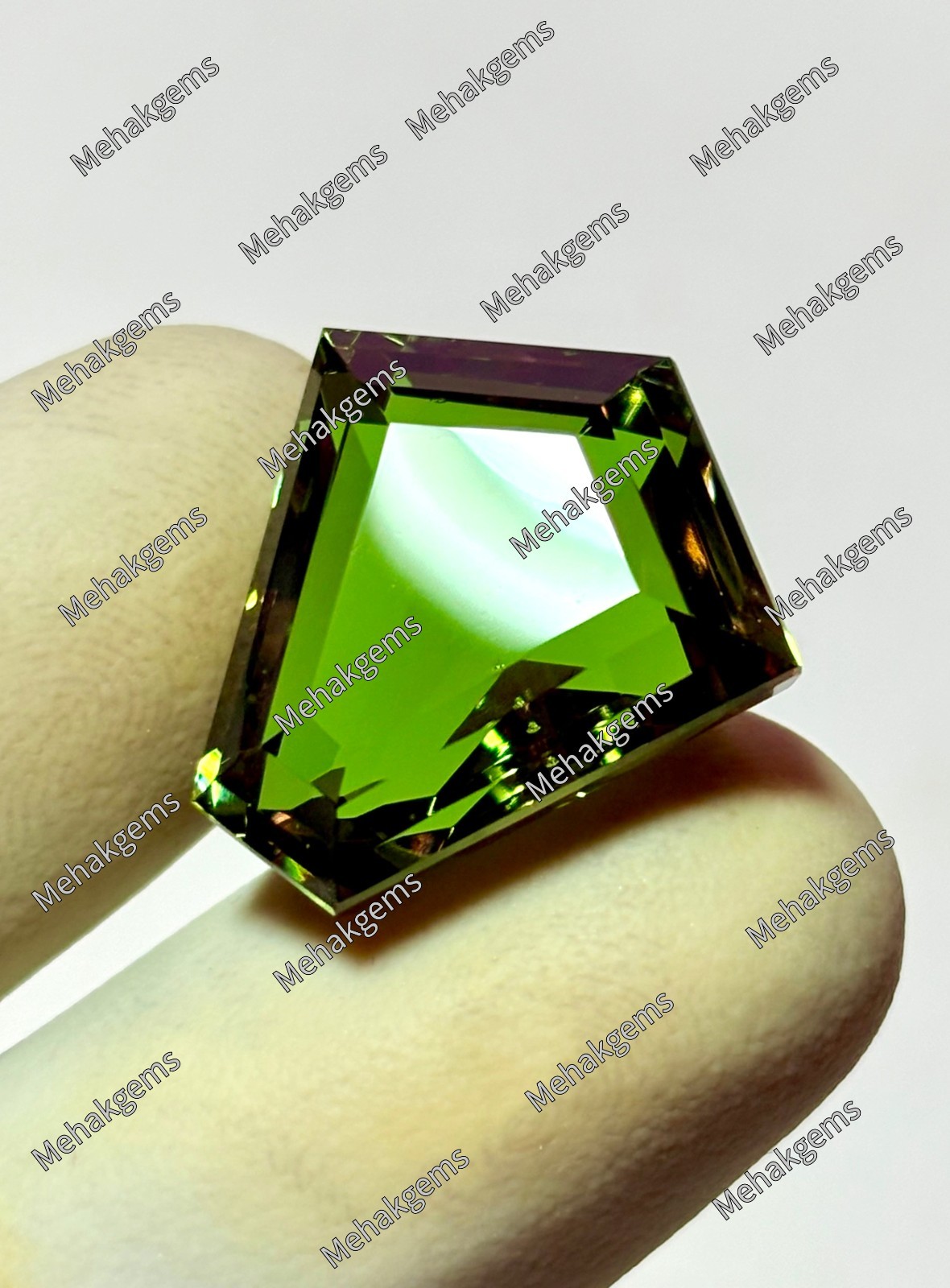 32.Ct Certified Zultanite Kite Cut Gemstone, Color Change Alexandrite Effect