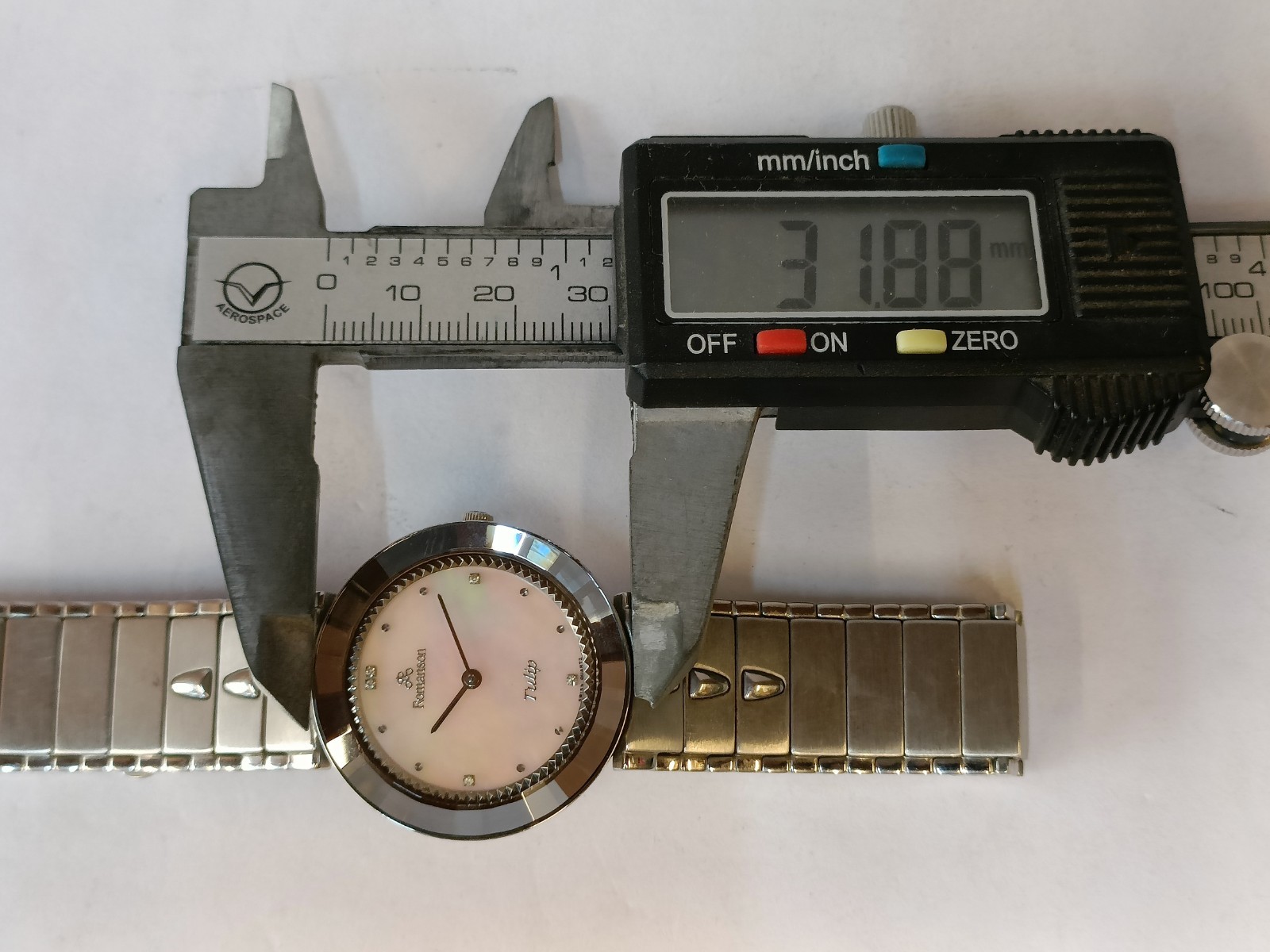 ROMANSON TULIP QUARTZ MOTHER OF PEARL DIAL UNISEX ADULT WORKING CONDITION