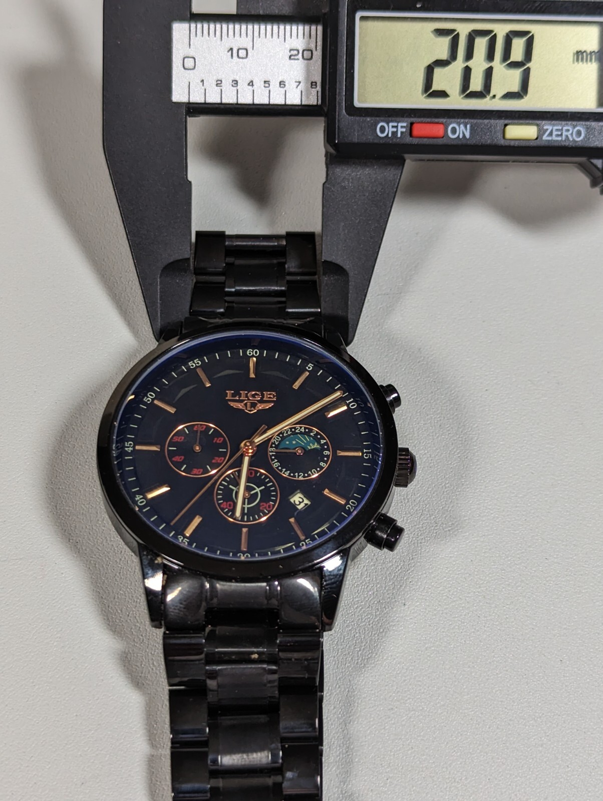 LIGE Dream Multifunction Dial Moon Phase Central Second Round Black Case Watch