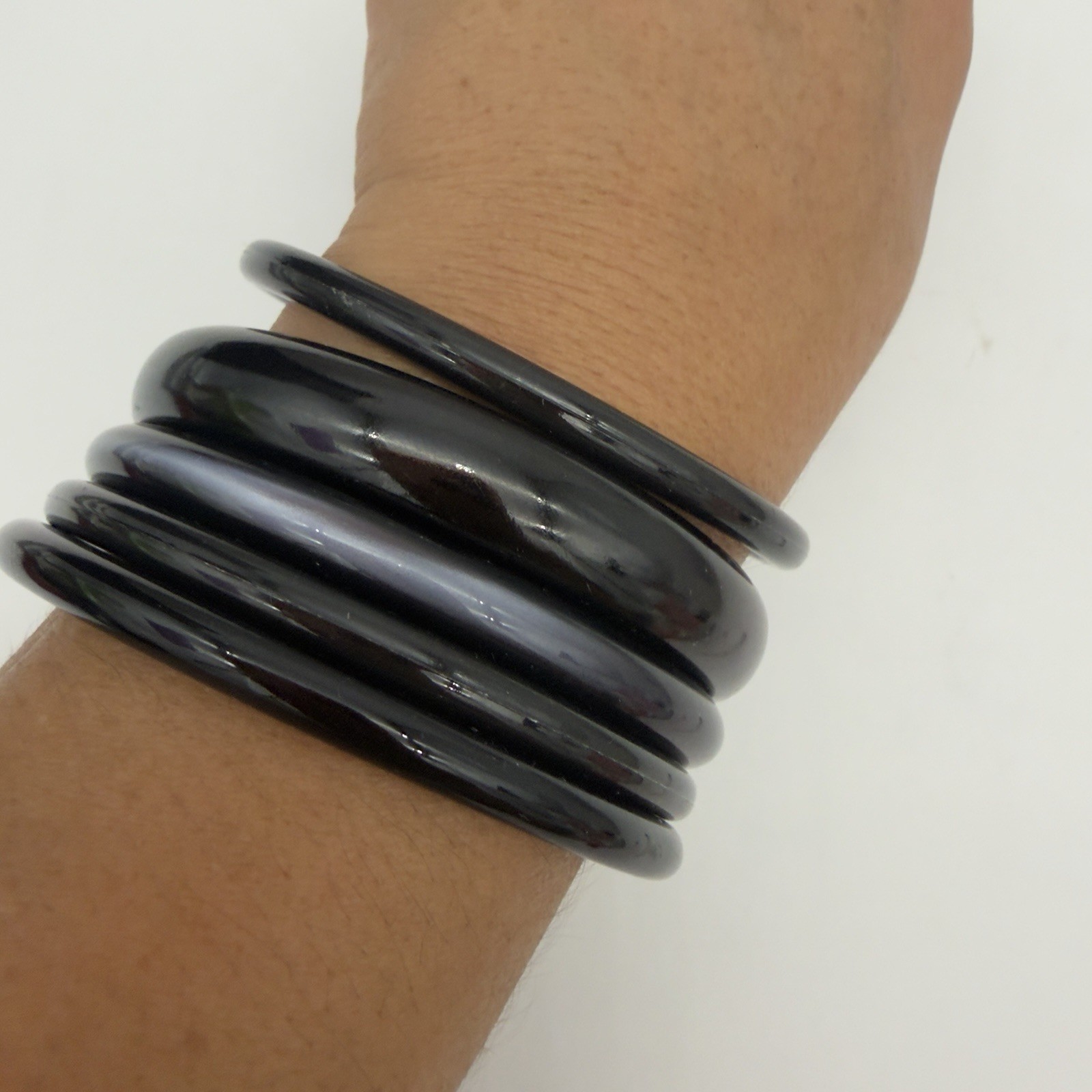 Vintage Black Bangles 1 Bakalite 1 Moonglow Lucite Acrylic Sack Of 5 Read