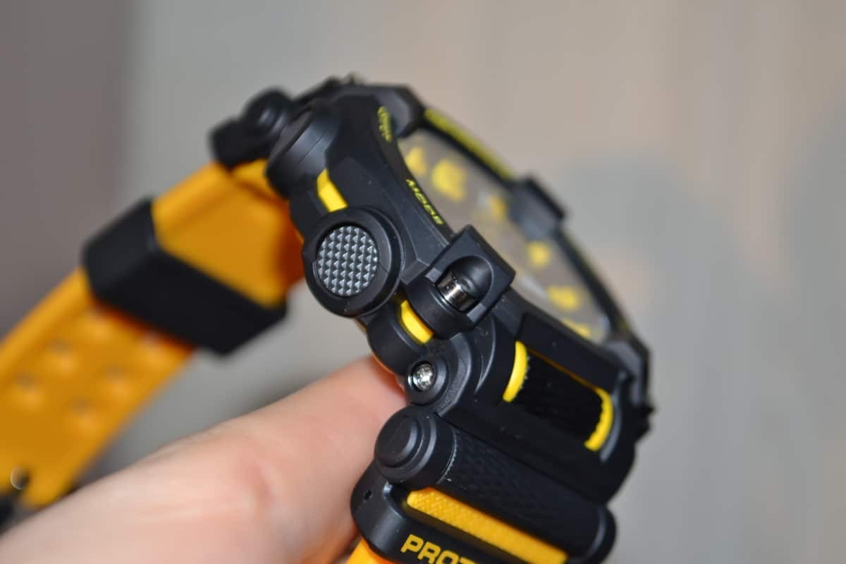 Casio G-Shock GA-900A-1A9 Analog Digital Men’s Watch Black Yellow 200M