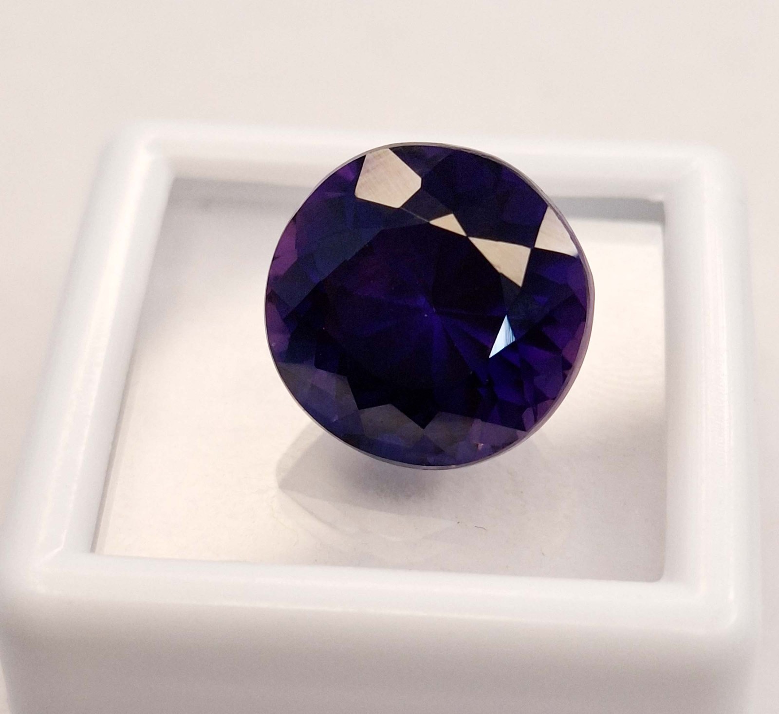 Natural Iolite Deep Purple Round Cut 13-15 Ct Certified Loose Gemstone RK372