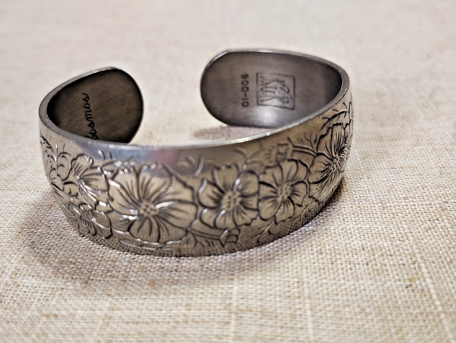 VTG Kirk Stieff Cosmos Pewter Floral Cuff Bracelet Adjustable October 900-10