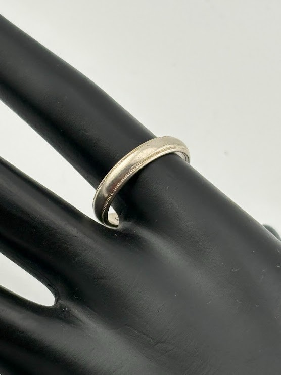 SIGNED 925 STERLING SILVER 4MM MILGRAIN BAND RING SIZE 8.5 WEDDING 3.35G 3643