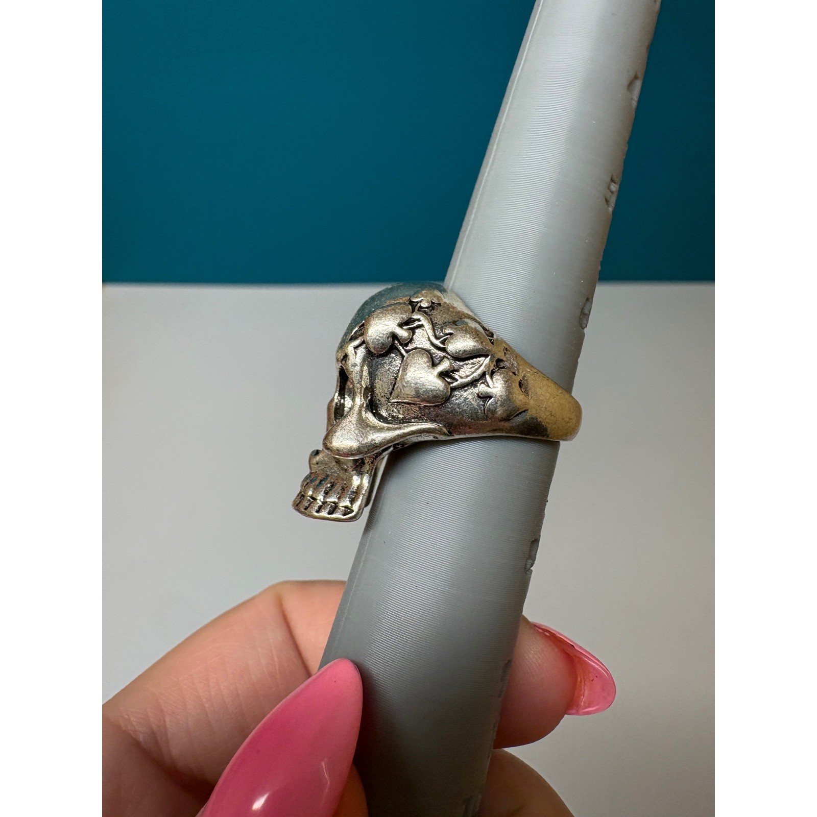 Silver Tone Antique Finish Skull Ring Floral Heart Engraved Gothic Biker Sz 7.5