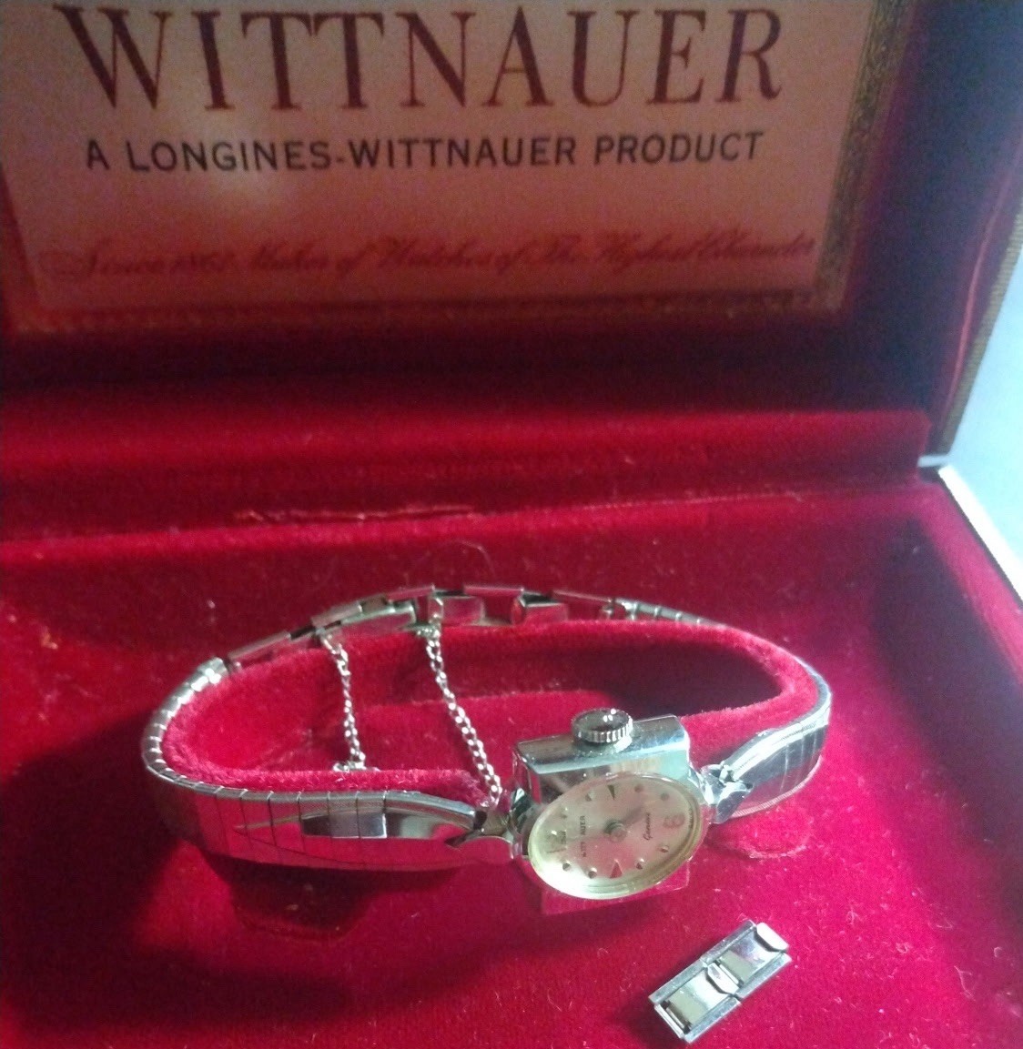 Vintage Longines-Wittnauer Ladies 10K Gold Filled Watch WITH BOX N.O.S.