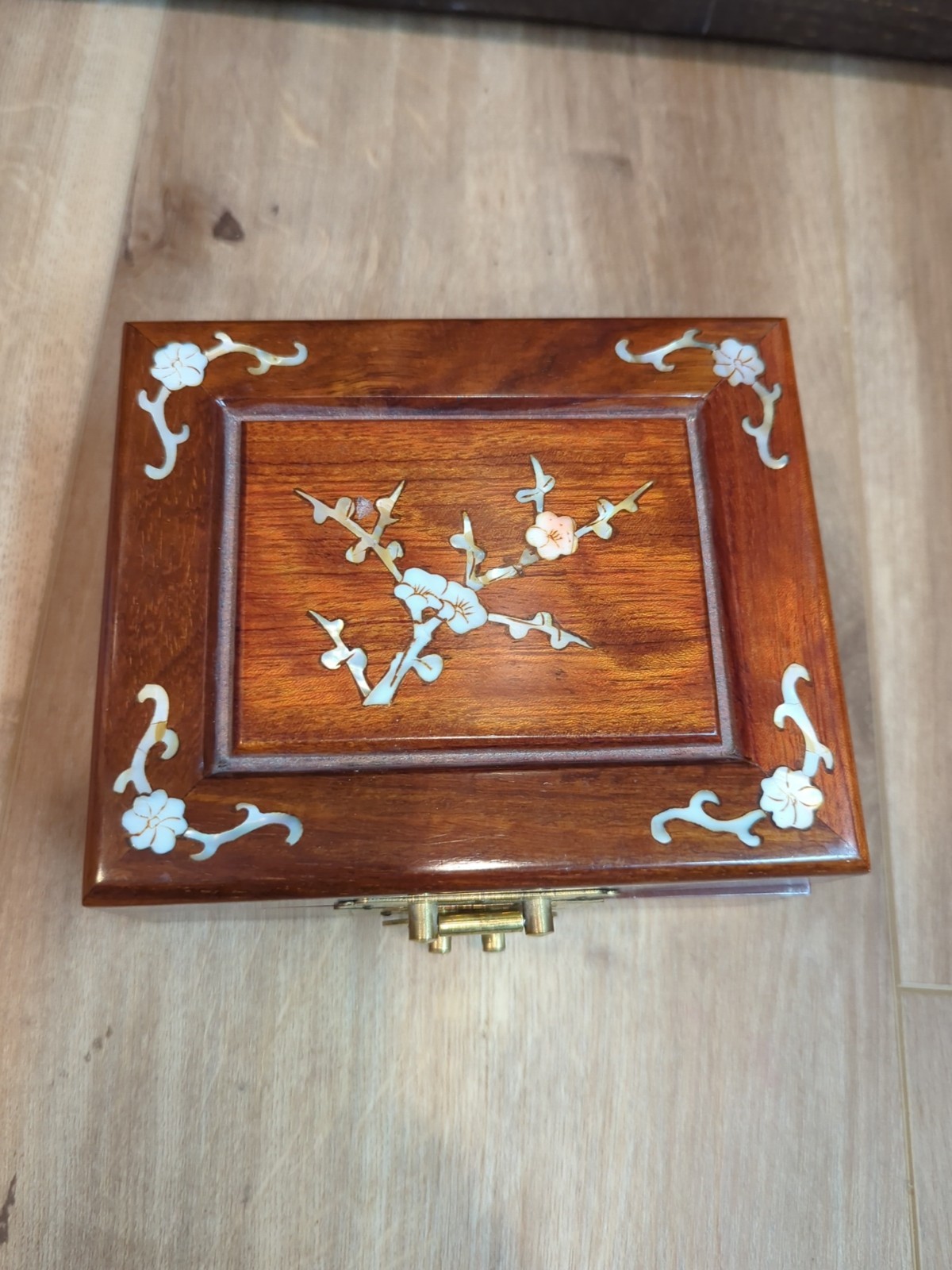 Vintage Lacquered Asian Wood Jewelry Box Mother Of Pearl Inlay