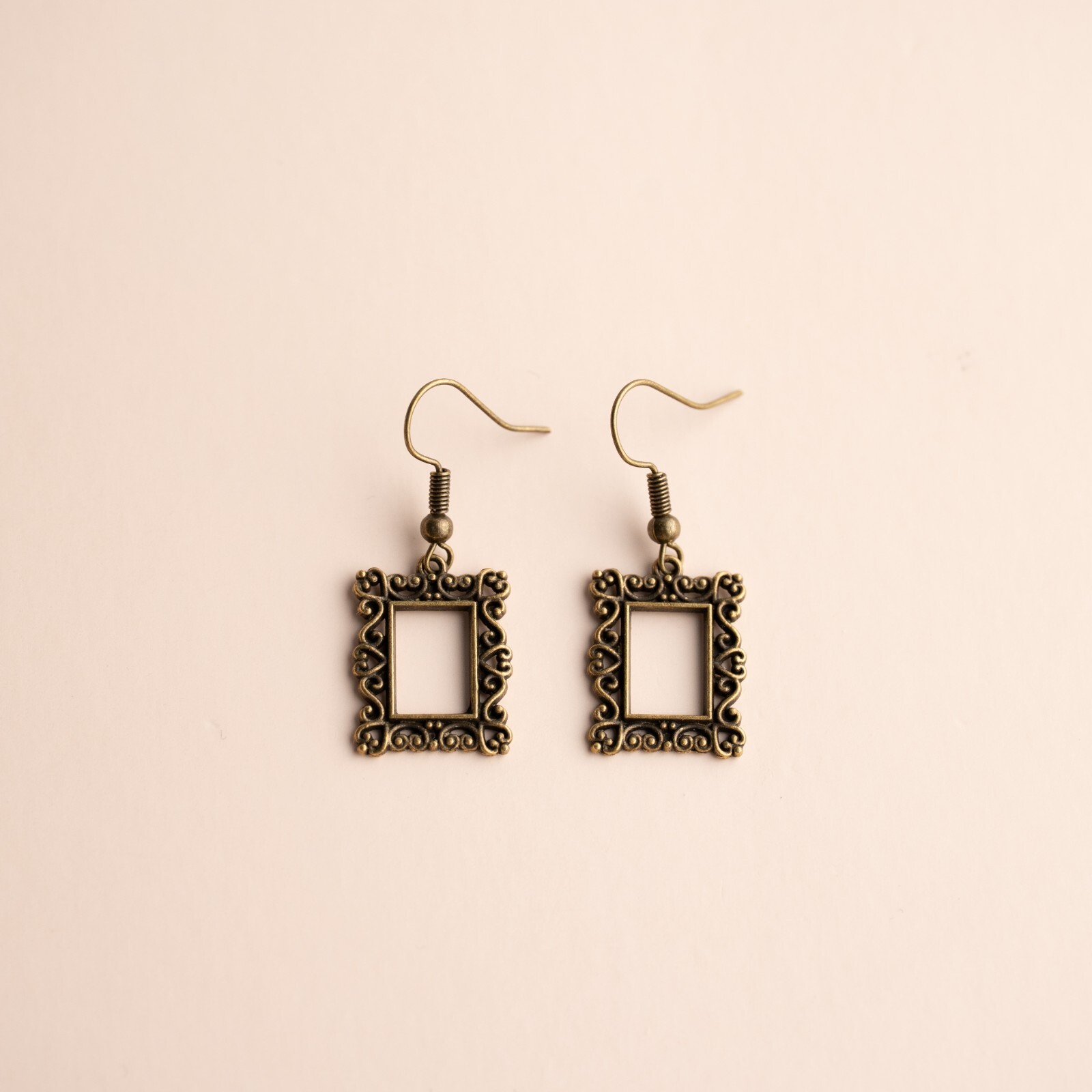 Cute Picture Photo Frame Nostalgic Retro Hook Dangle Drop Earrings Jewellery