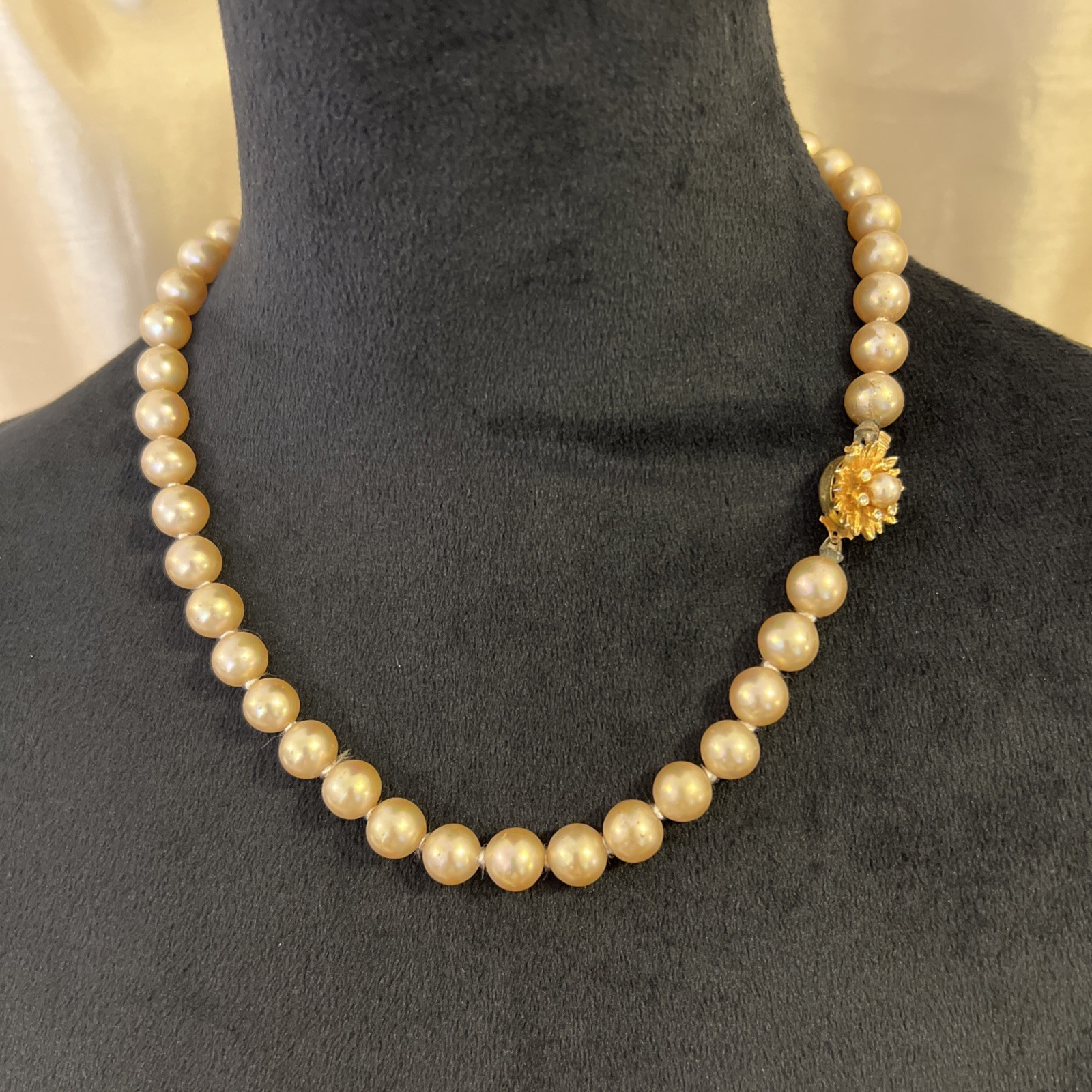 Vintage Champagne Cream Faux Pearl Hand Tied Choker Necklace 19 in Long Heavy