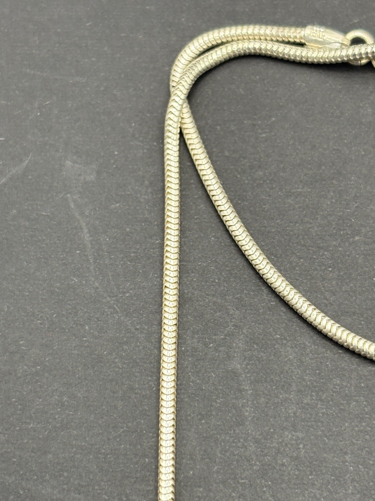 Vintage Sterling Silver 24″ Snake Chain Necklace 1.95MM 9 Grams G2