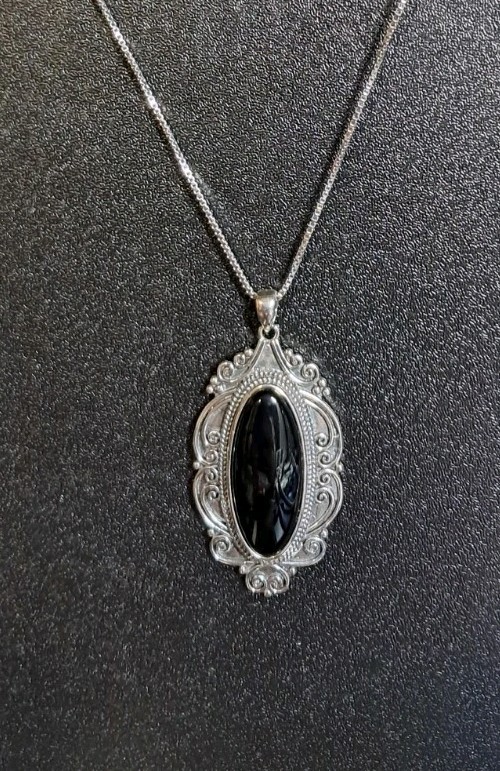 Large Black Onyx Gemstone 925 Sterling Silver Pendant w 18″ Necklace 8.6 Gr #49