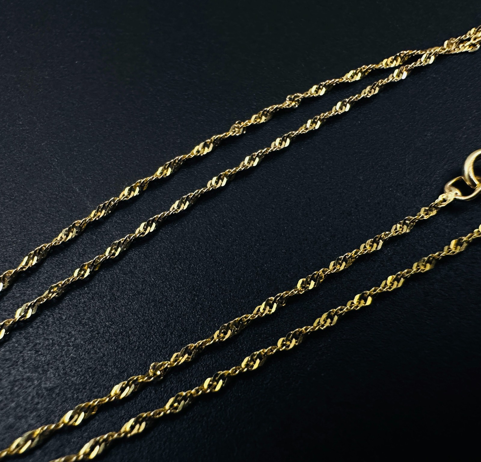 Solid 10K Yellow Gold Italian Singapore Link Chain Necklace, 1mm, 17 7/8″
