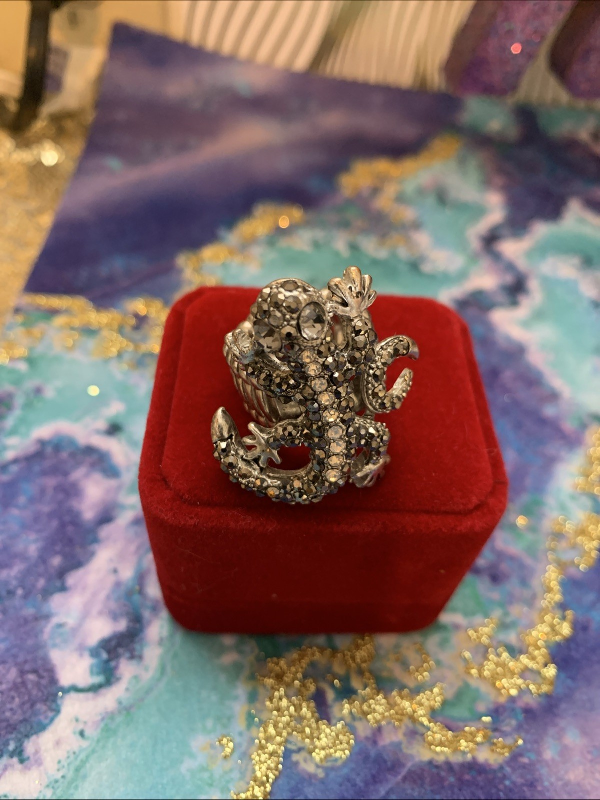 Silver Tone Rhinestone Lizard Stretch Fashion Stretch Ring