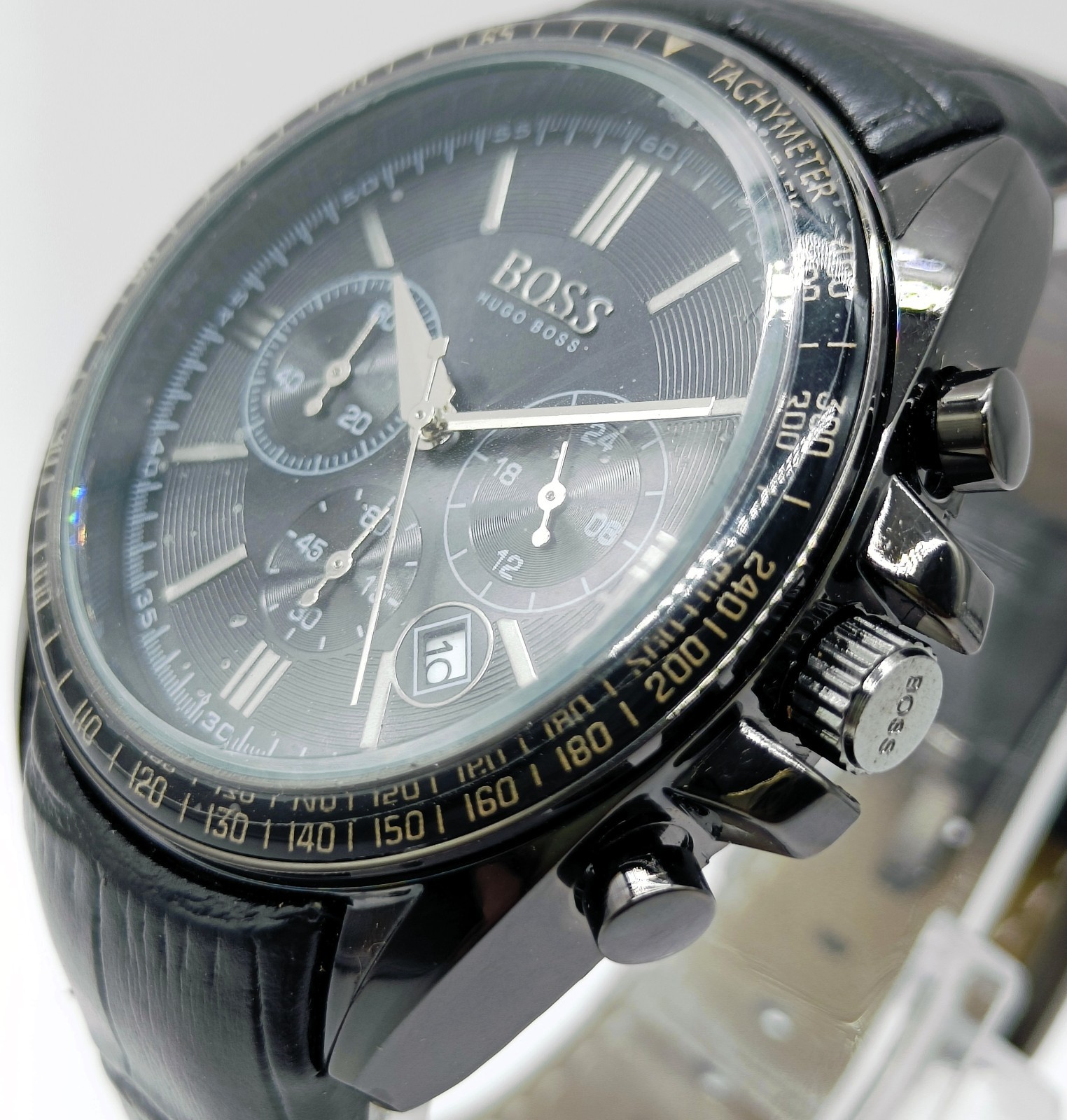 Amazing Hugo Boss Chronograph Date Indicator Quartz Analog Men’s Wrist Watch
