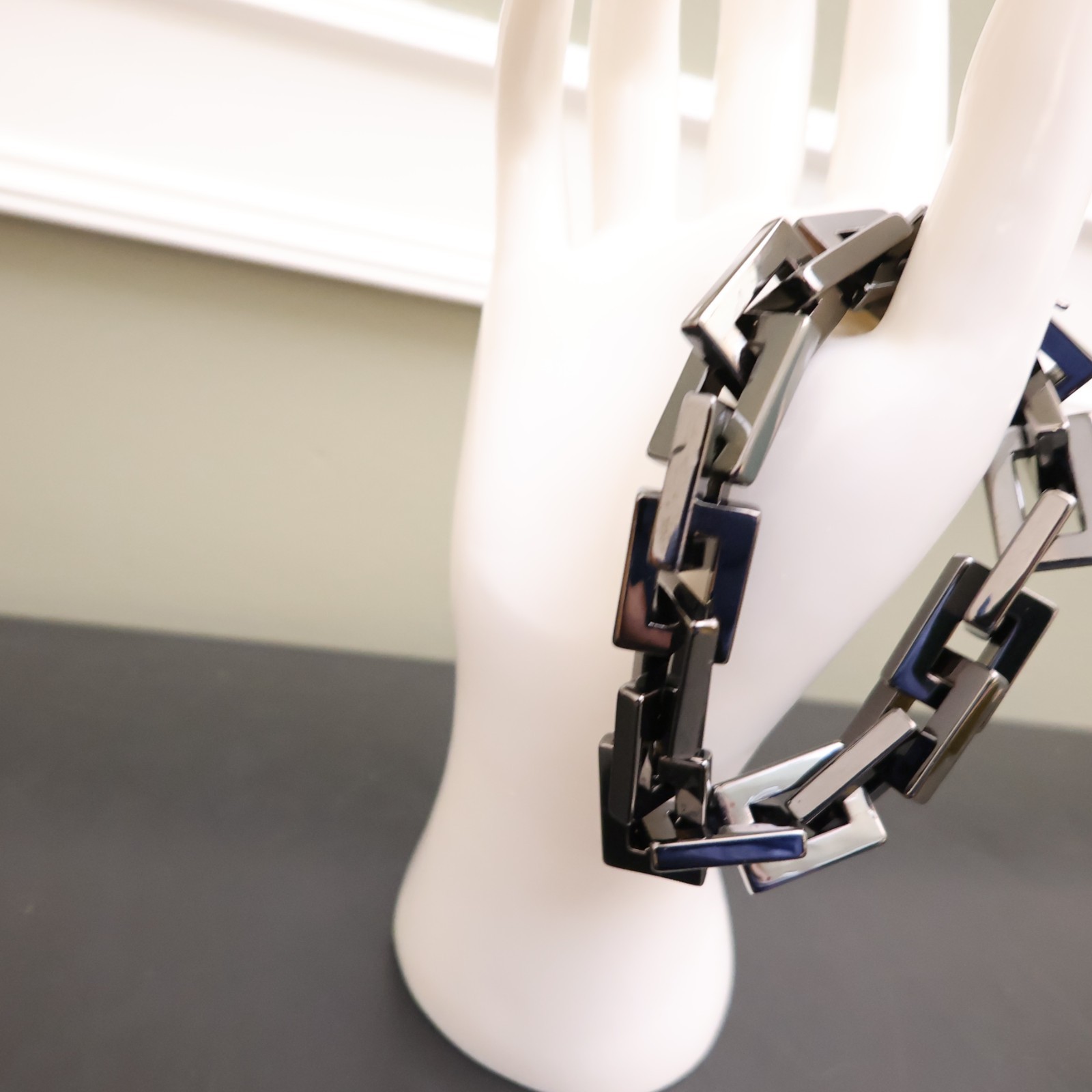 Bronzo Italia bracelet Milor status chain gunmetal rectangle links magnet 7.25in