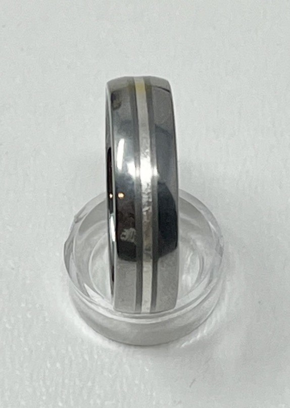 Artcarved Men’s Ring Wedding Band Size 8 Tungsten Carbide PT950 Platinum Inlay