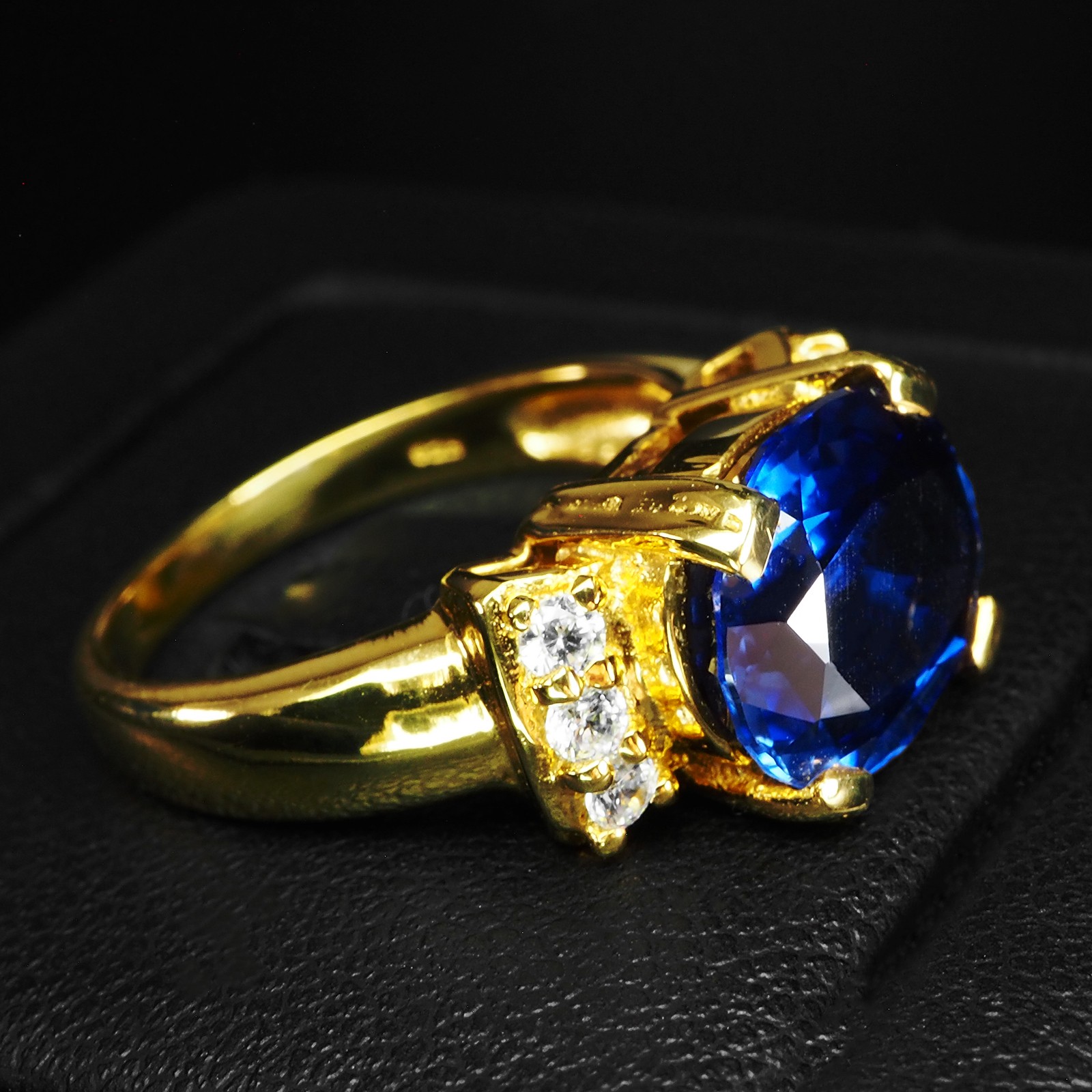 Stunning 4.55Ct Blue Sapphire Oval Cut Loose Stone For Custom Gold Ring Setting