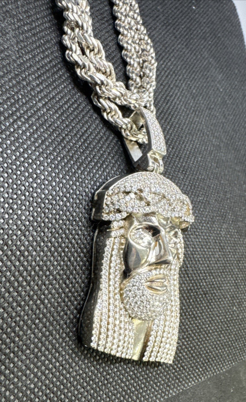 Silver & Moissanite VVS Jesus Pendant (50g) & 27″ Rope Chain (54g) R93
