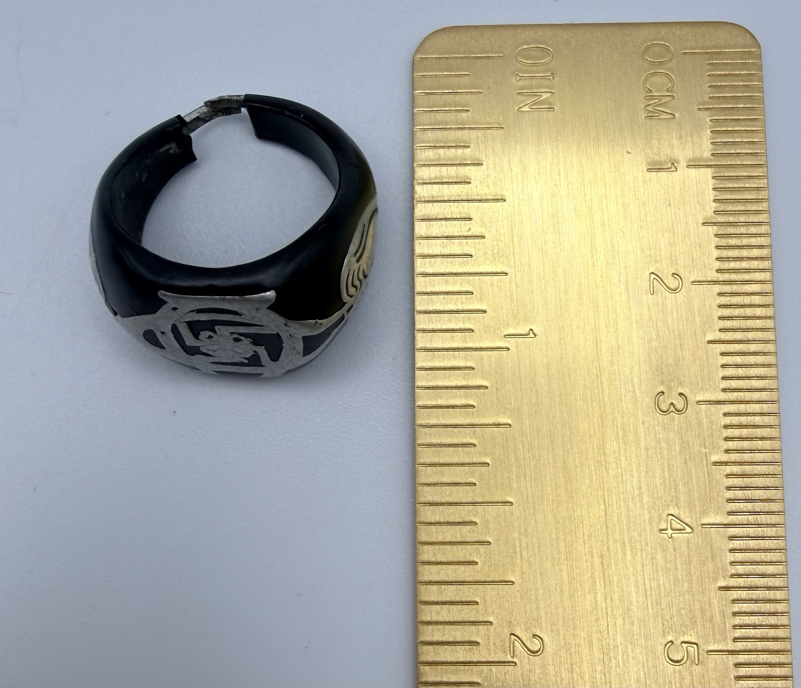 KILL THE JINX LUCKY SIGNET BAKELITE RING 1929 – HORSESHOE & NAVAJO GOOD LUCK T6