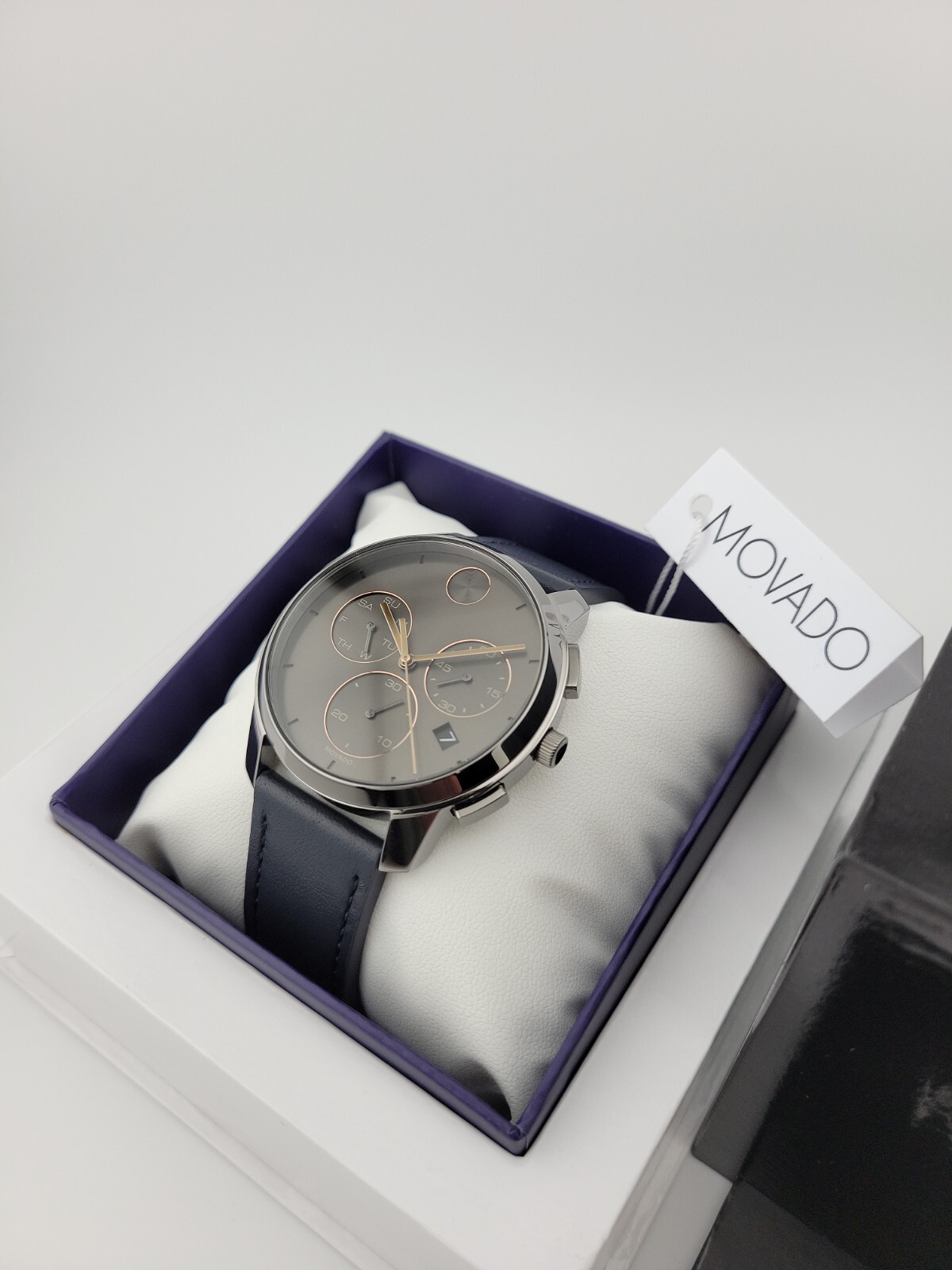 $650 MSRP | Movado Bold Thin Men’s Grey Dial Chronograph Watch – 3600720 NEW