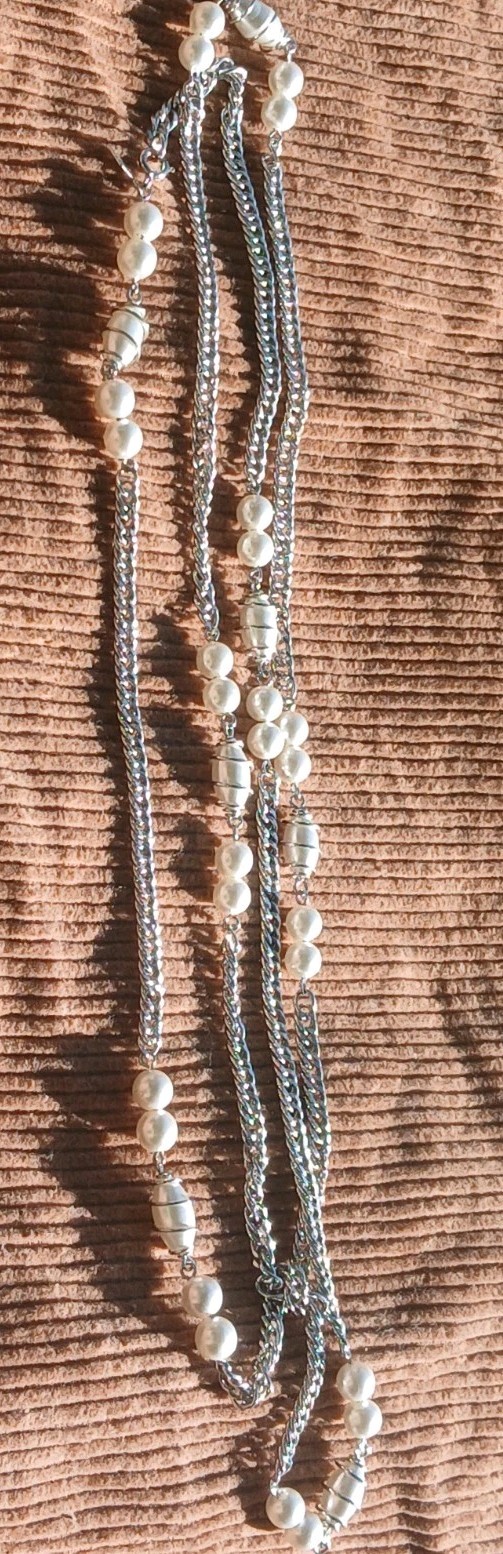 Vintage High Quality Chain Faux Pearl Necklace 24″ Nice