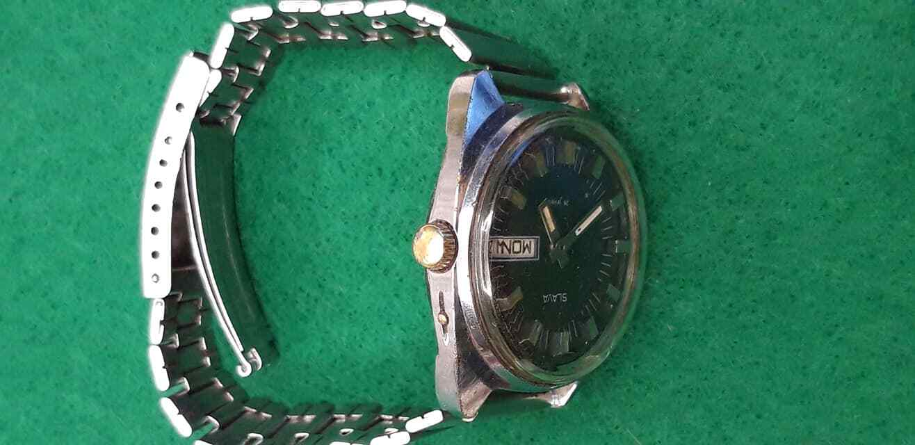 Watch USSR Slava 26 jewels Mechanical Soviet Wristwatch Russian Rare Vintage