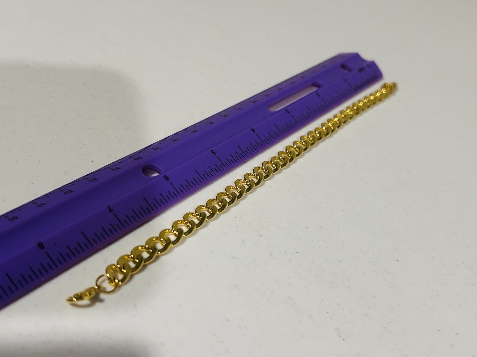 18k Gold Plated Bracelet / 8inches/. (20cm) (Stainless Steel Base