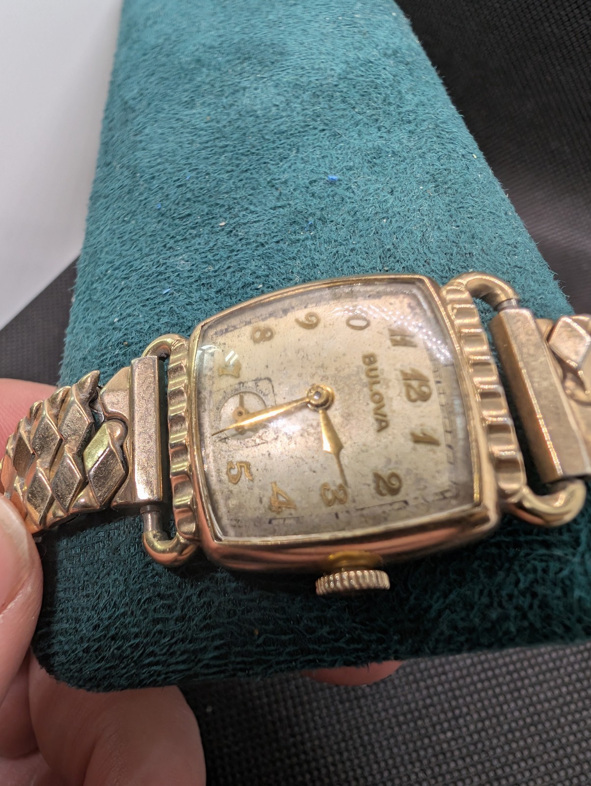 1950’s BULOVA ‘Director’ Swiss Gents Dress Watch 10BT Manual Wind Mens 10k