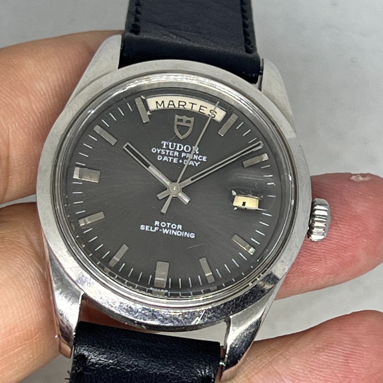 VINTAGE TUDOR JUMBO DAY DATE REF 7017/0 AUTOMATIC 38 MM GREY DIAL FROM 1970