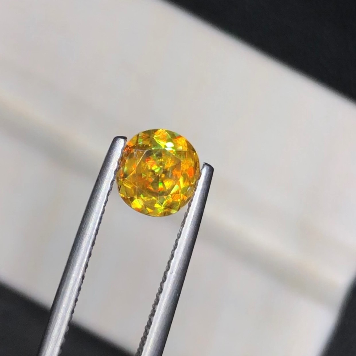 Natural 0.96 CT Full Fire Sphene Rare Titanite Gemstone oval Cut Intense Fire