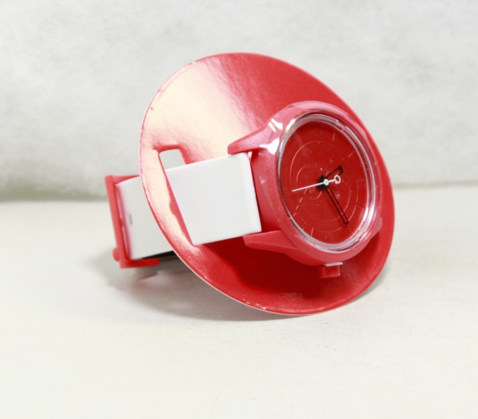 Q &Q JAPAN Waterproof Unisex Kids Analog Quartz Watch/ RED WHITE BLACK