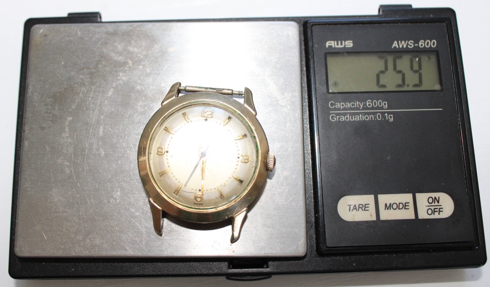 Vintage Wittnauer 10K Gold Filled Bezel Manual Wind Man’s Watch Running No Band