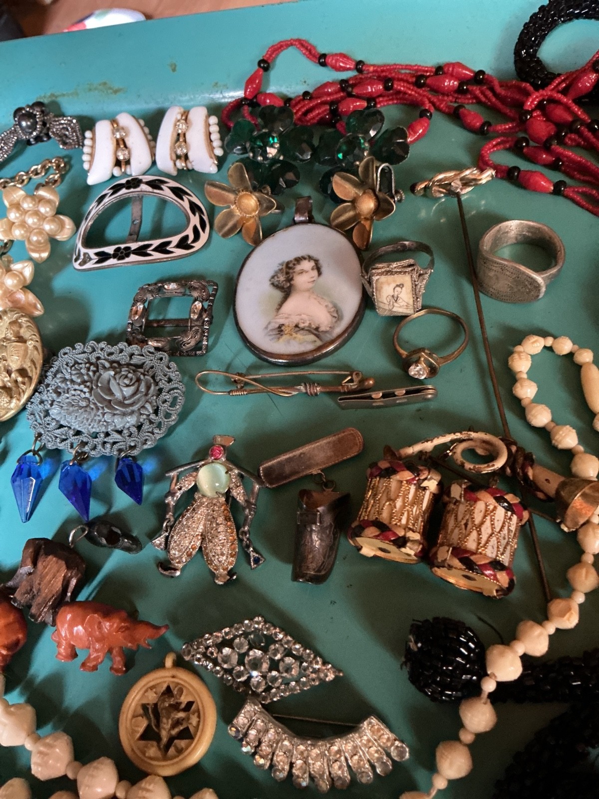 Lot WEARABLE Antique Jewelry Necklaces rings pins clips earrings pendants etc.