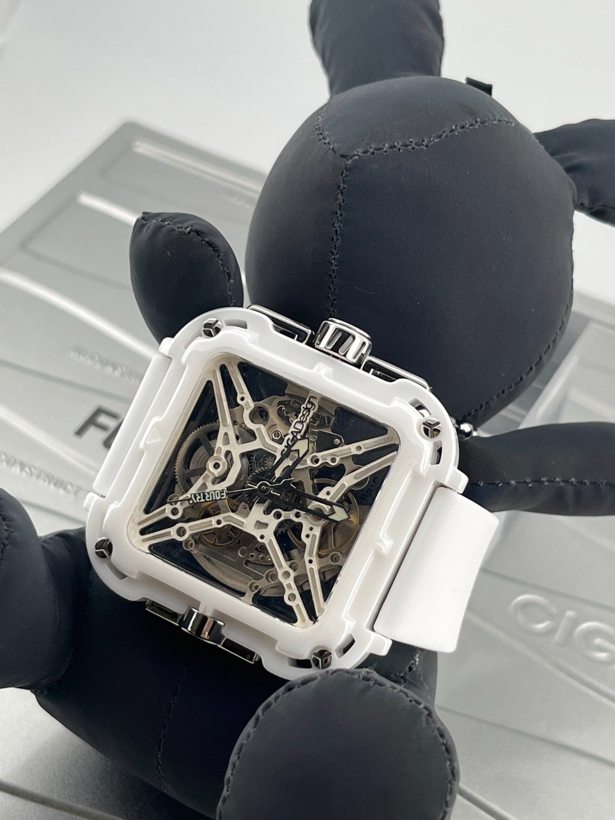 CIGA DESIGN X Series WHITE CERAMIC Mechanical Watch Machina BRAND NEW
