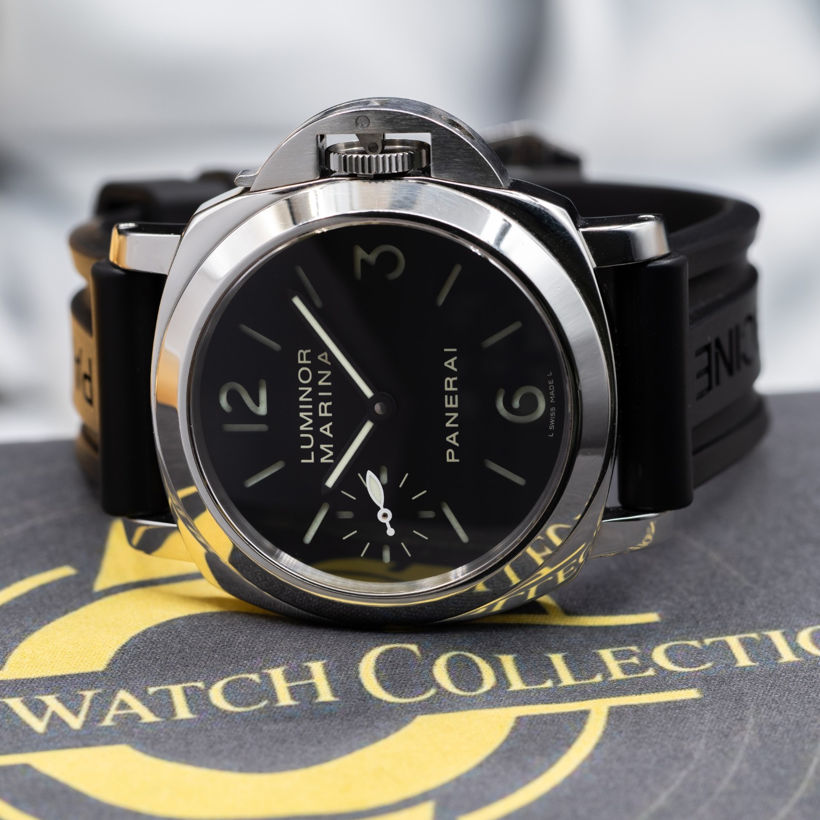 Panerai Luminor Marina PAM00111 44mm 2012 Near Mint Box Papers Extra Strap