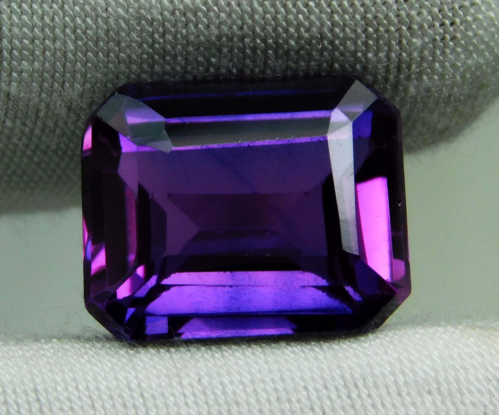 Natural Purple Blue Tanzanite 9.35 Ct AAA Emerald Cut Certified Faceted Gems